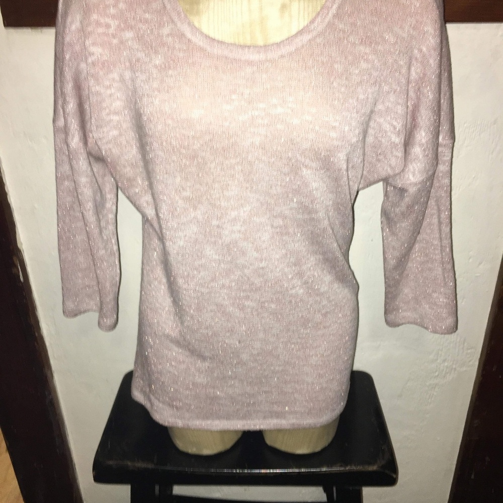 Clothes - Picture 8 of 8